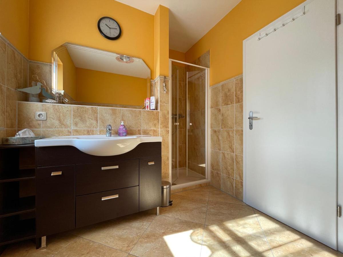 Zentrumsnahe Ferienwohnung Dresde Exterior foto